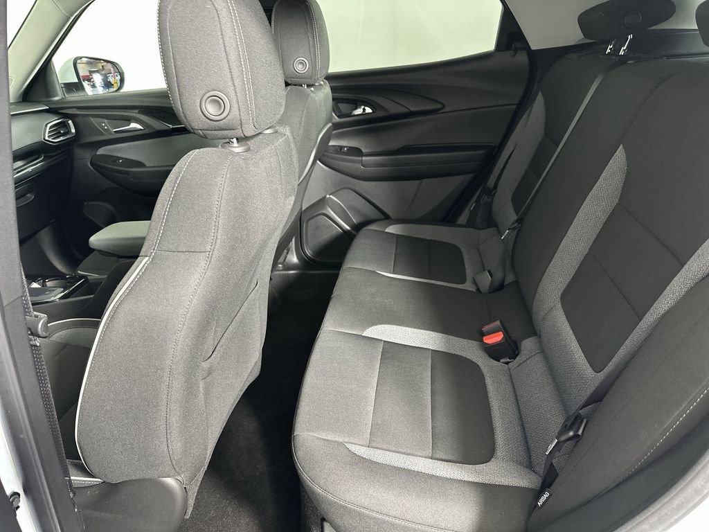 Used 2023 Chevrolet TrailBlazer LT FWD image 25
