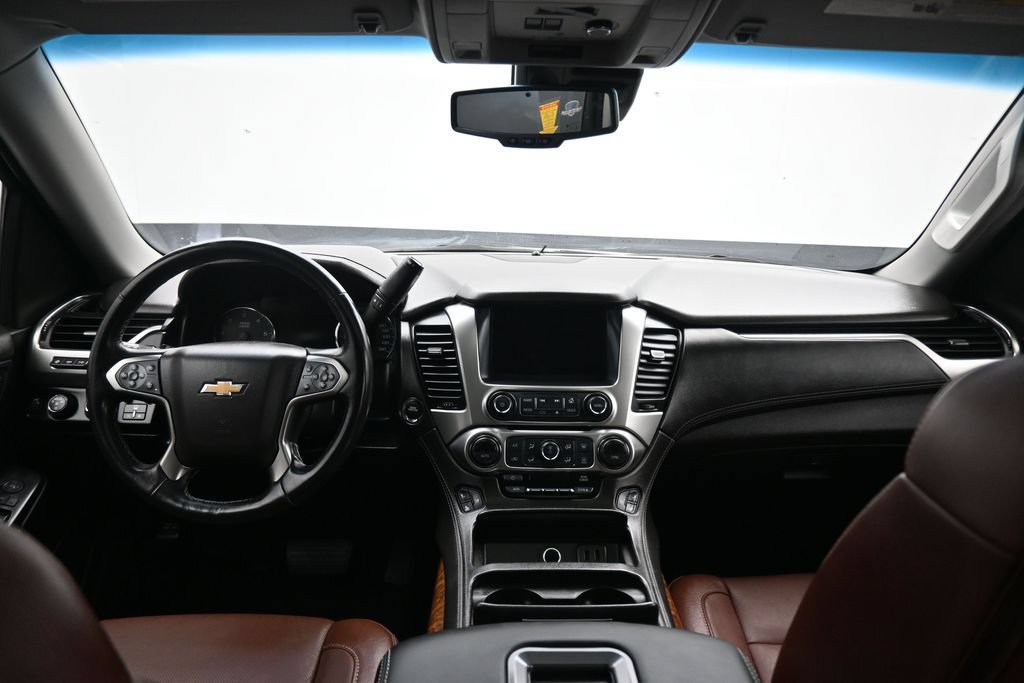 Used 2019 Chevrolet Suburban Premier w/ Premier Plus Edition AWD/4WD image 48