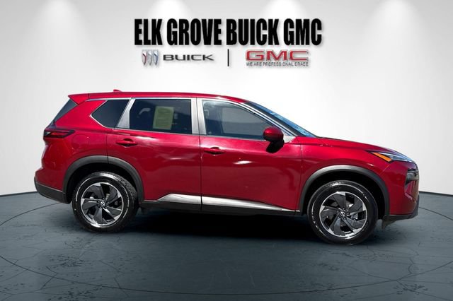 Used 2024 Nissan Rogue SV AWD/4WD image 3