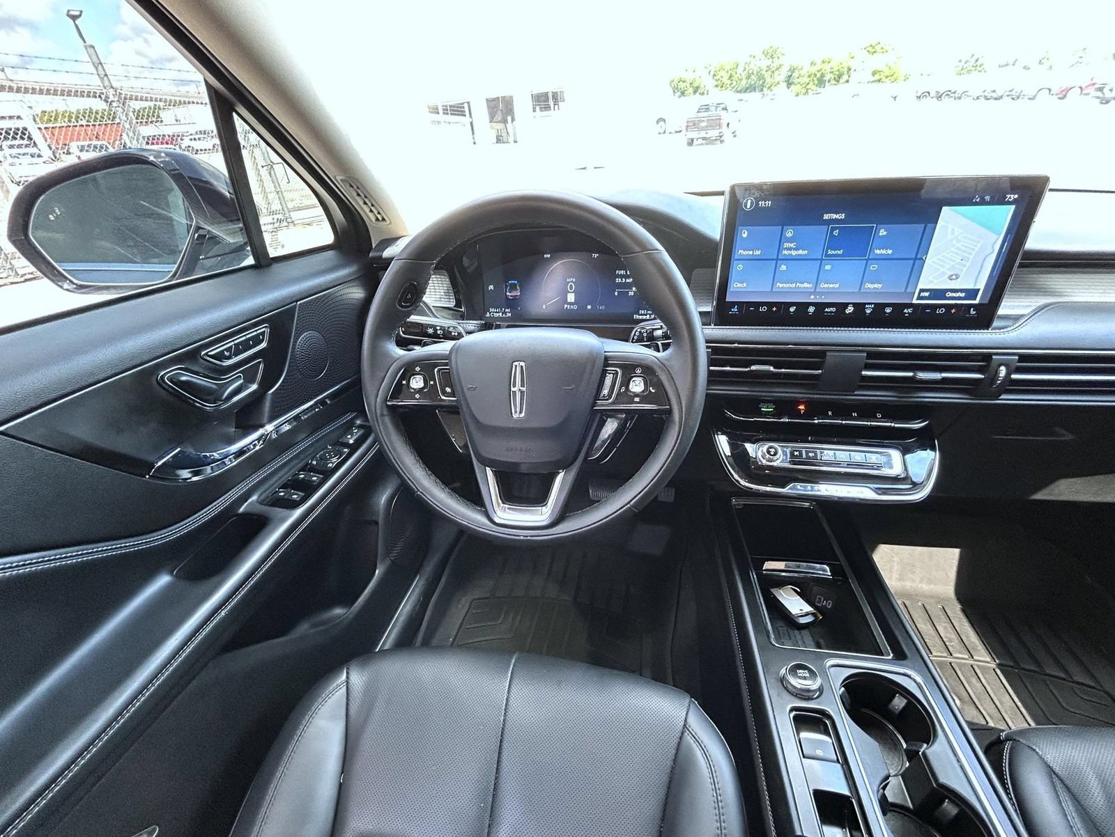 Used 2023 Lincoln Corsair AWD w/ Equipment Group 101A image 13