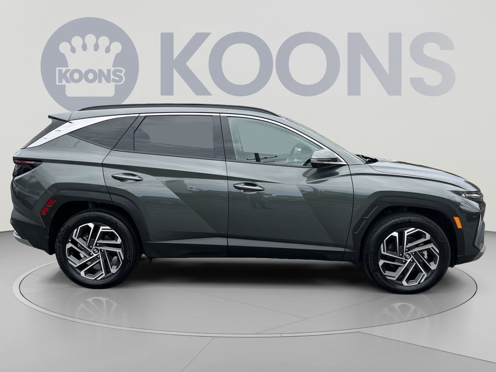 Used 2025 Hyundai Tucson Limited AWD/4WD image 8