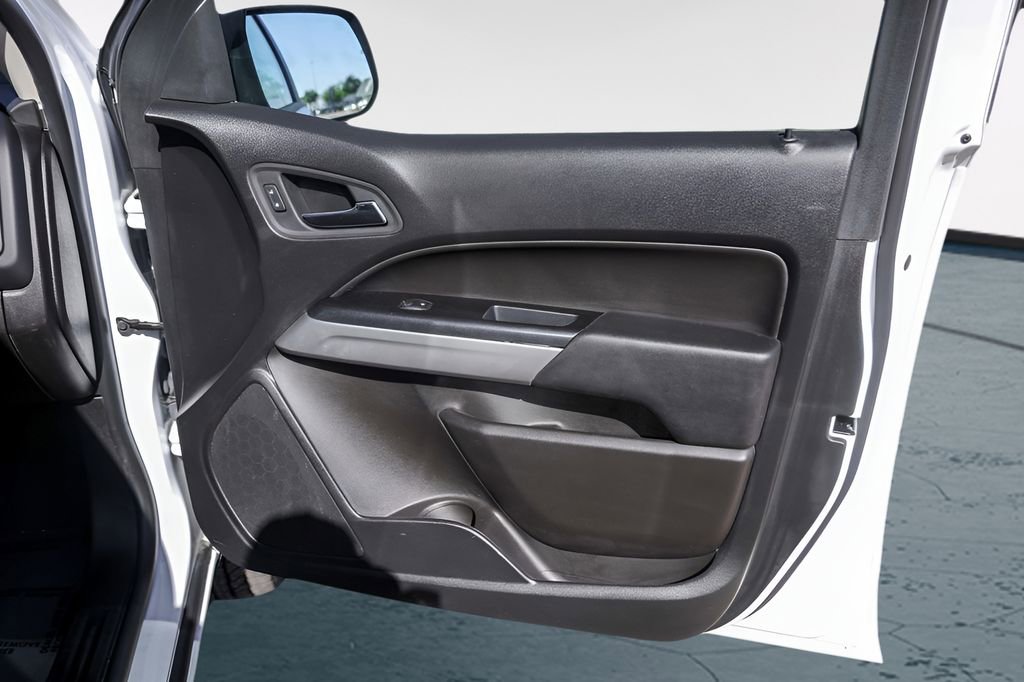 Certified 2022 Chevrolet Colorado LT w/ LT Convenience Package image 30
