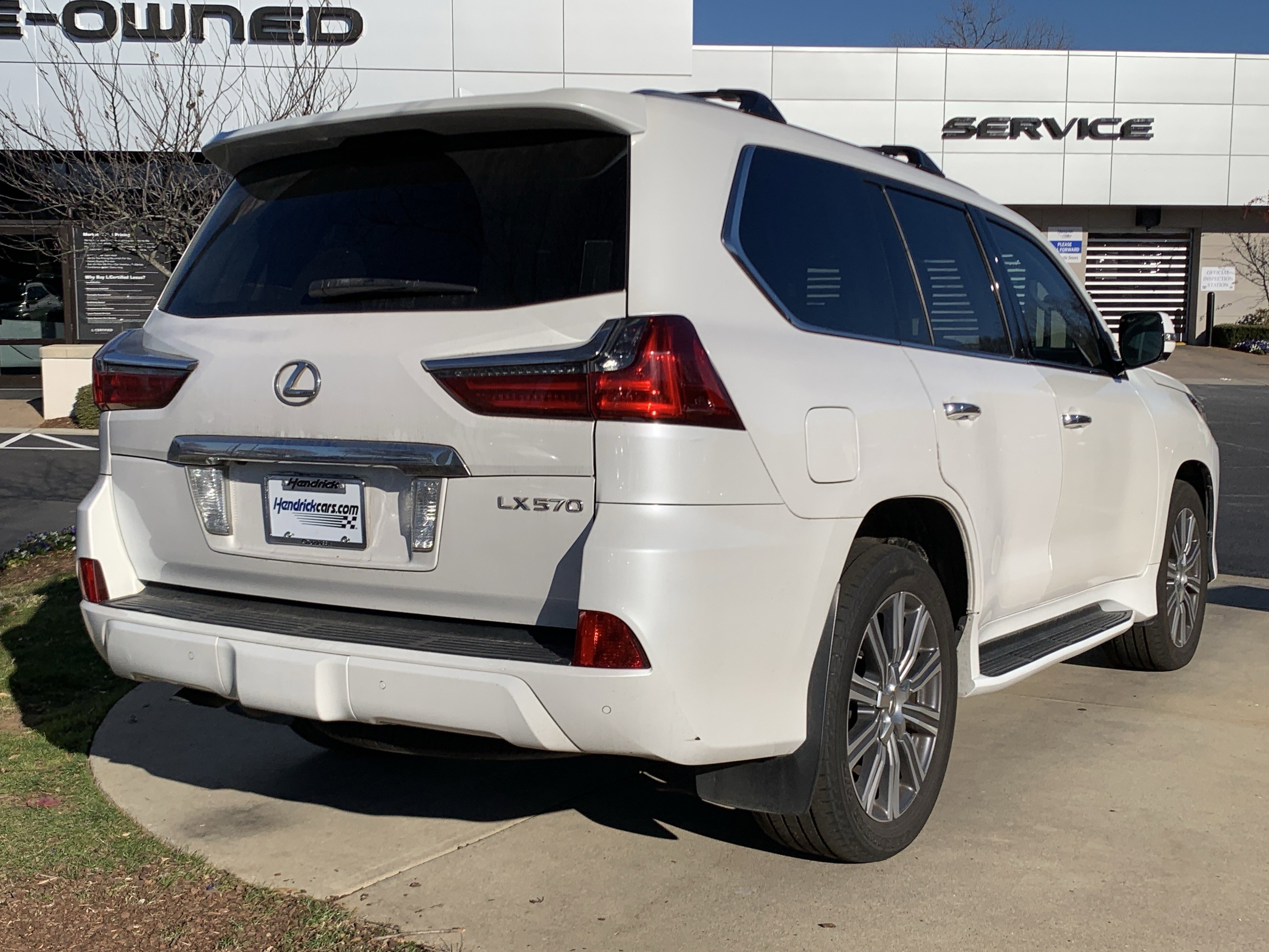 Used 2017 Lexus LX 570 4WD image 10