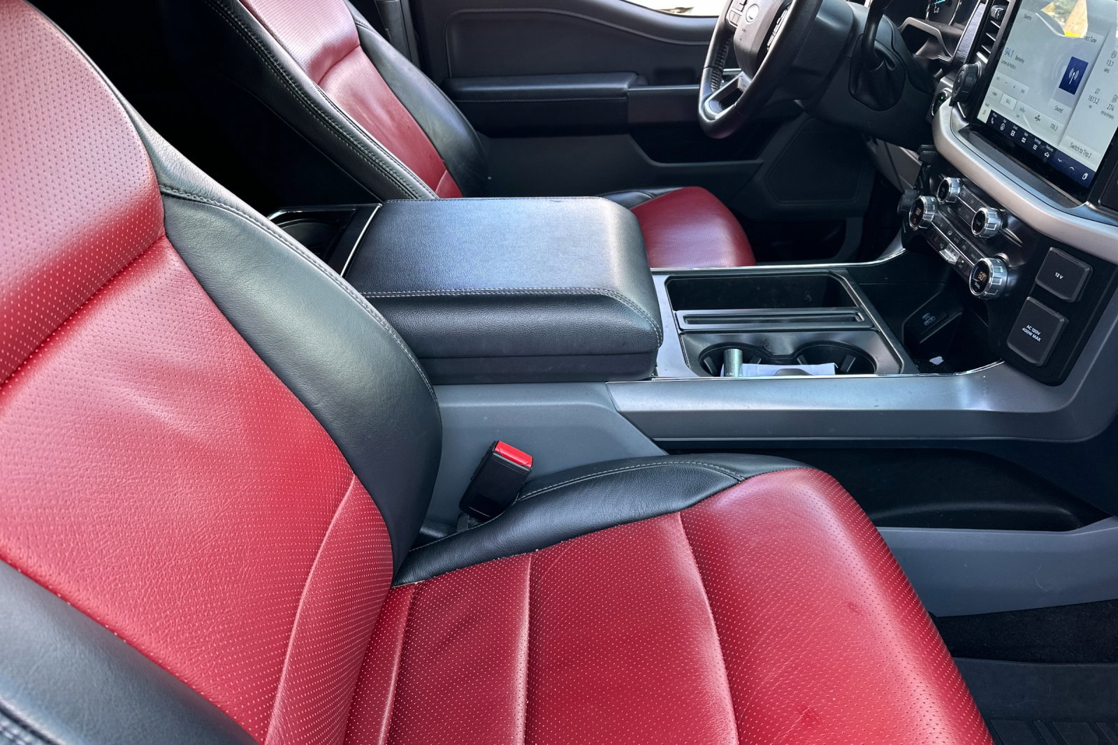 Used 2021 Ford F150 XLT w/ Equipment Group 302A High image 14