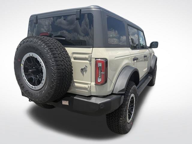 New 2026 Ford Bronco Outer Banks w/ Sasquatch Package AWD/4WD image 7