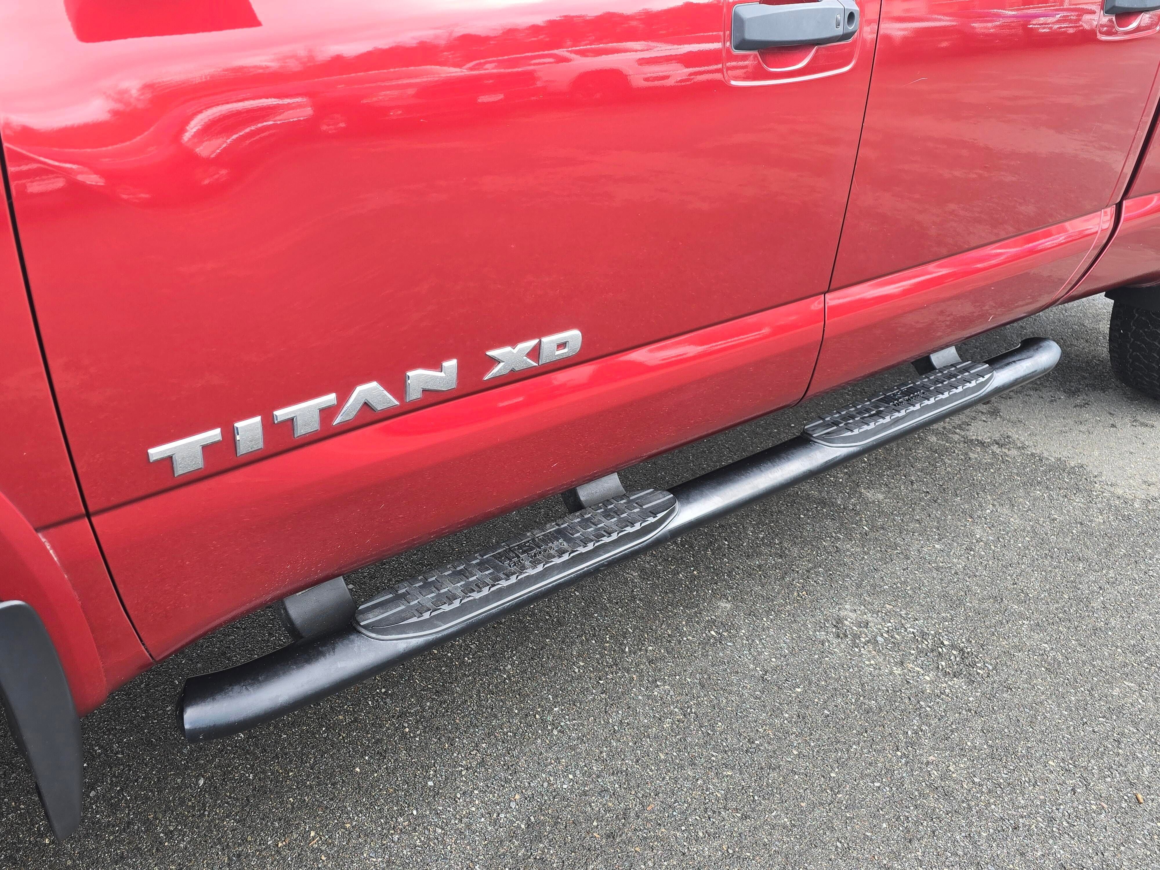 Used 2018 Nissan Titan PRO-4X w/ Pro-4x Convenience Package AWD/4WD image 11