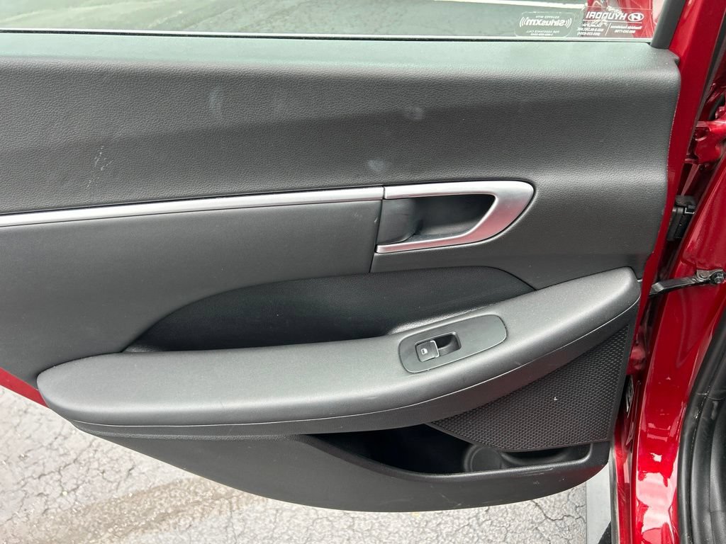 Used 2025 Hyundai Sonata SEL FWD image 33