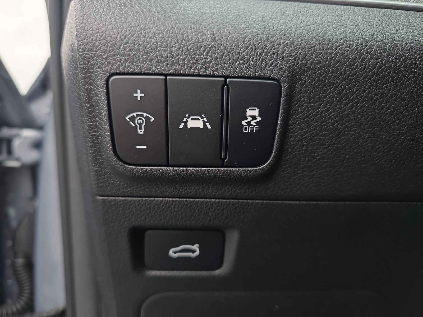 Used 2023 Kia K5 LXS image 25