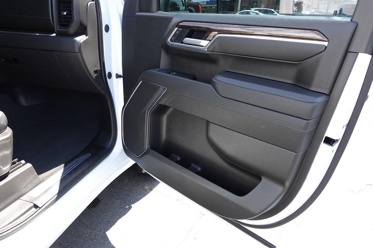 Used 2025 GMC Sierra 1500 Elevation AWD/4WD image 36