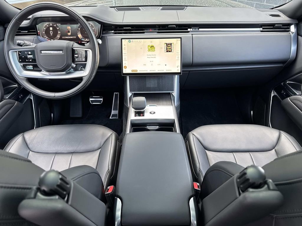 Certified 2025 Land Rover Range Rover Autobiography AWD/4WD image 19