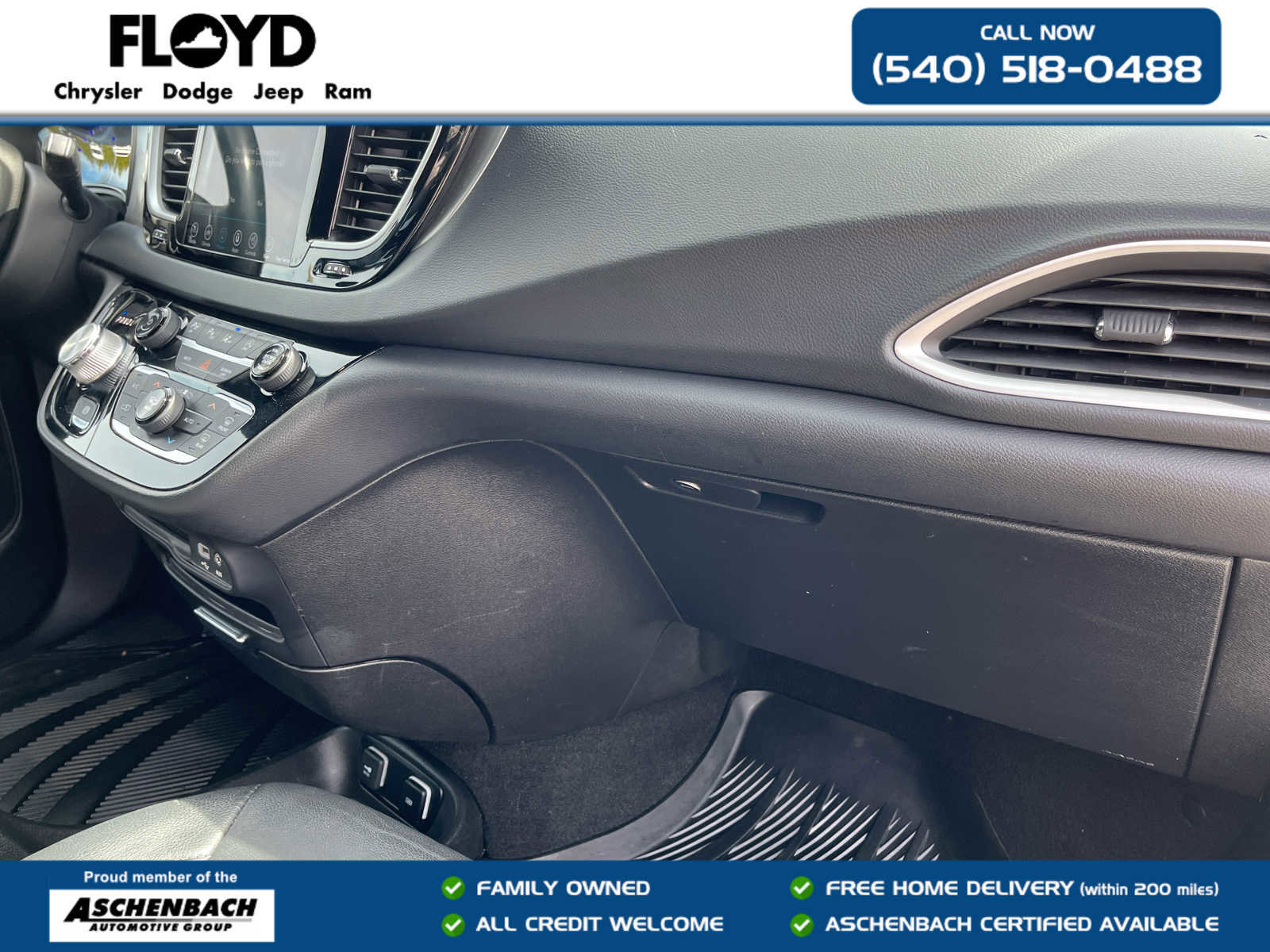 Used 2020 Chrysler Pacifica Touring-L w/ Advanced Safetytec Group image 37