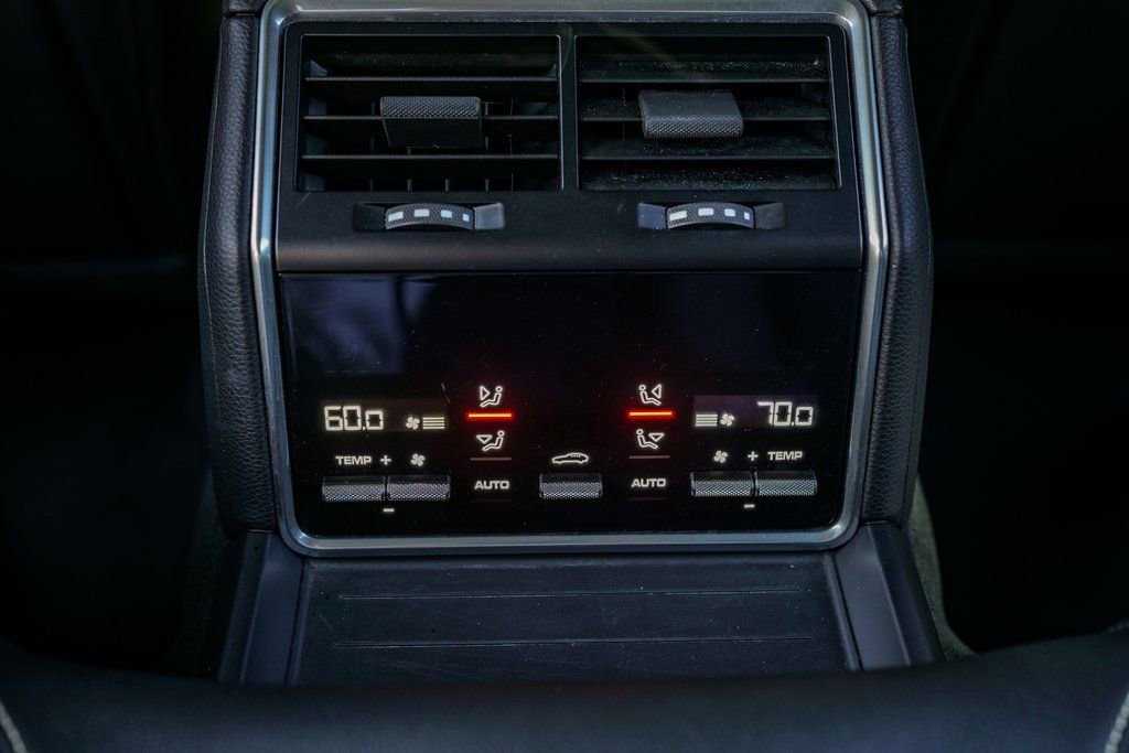 Used 2020 Porsche Panamera Edition image 39