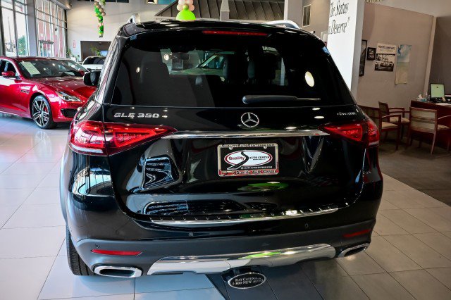Used 2022 Mercedes-Benz GLE 350 4MATIC w/ Premium Package image 6