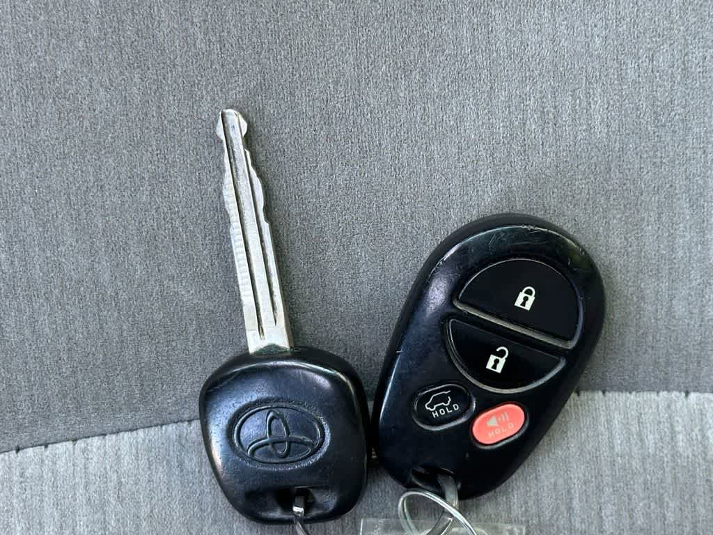 Used 2011 Toyota Highlander 2WD w/ Tech Pkg image 20