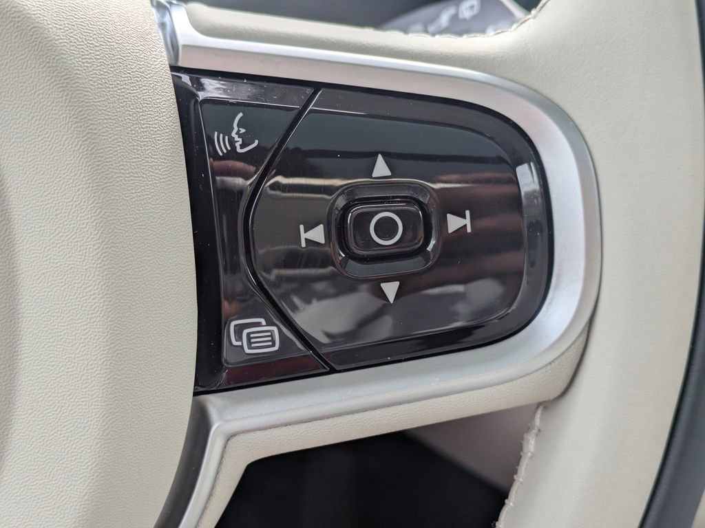 New 2026 Volvo XC90 B6 Ultra w/ Protection Package Premier AWD/4WD image 27