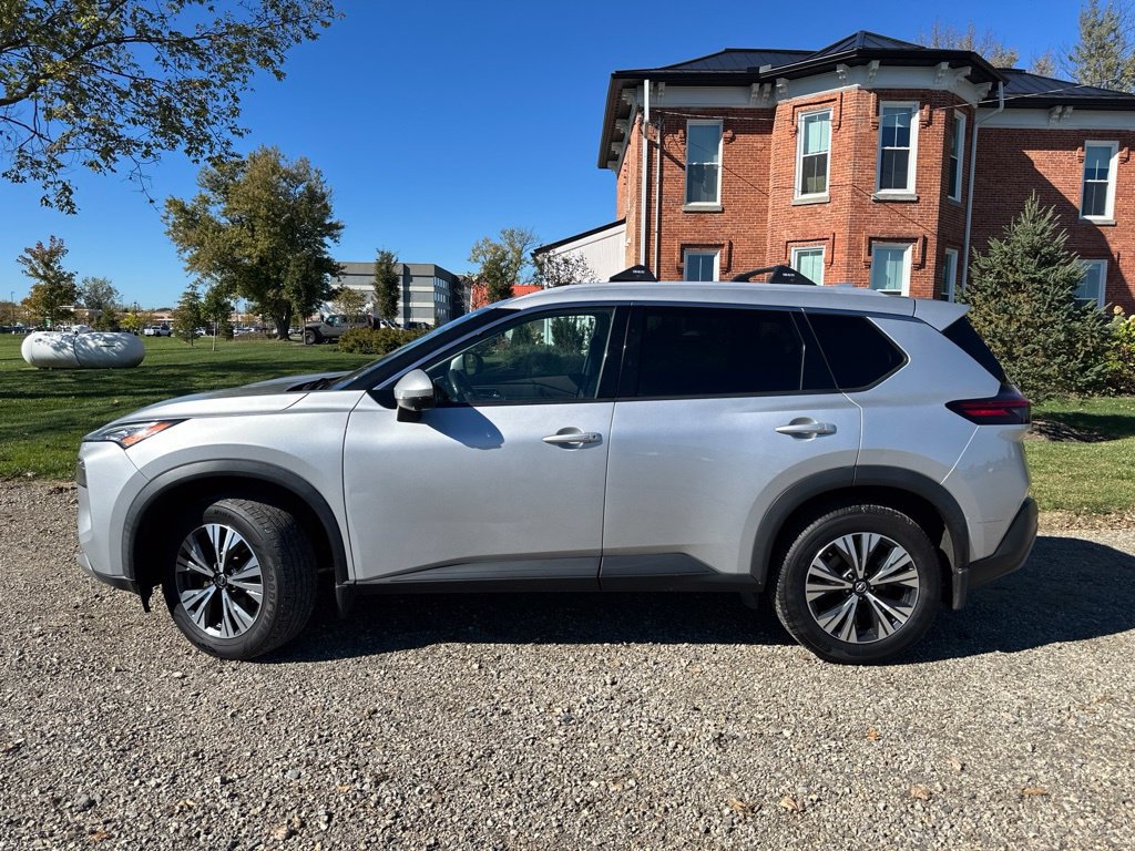 Used 2021 Nissan Rogue SV w/ Premium Package AWD/4WD image 8