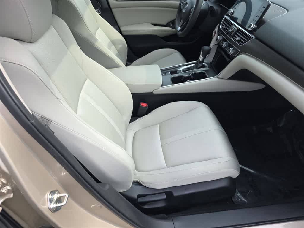 Certified 2018 Honda Accord EX image 10