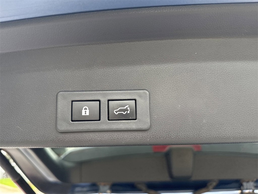 Used 2022 Subaru Ascent Touring image 34