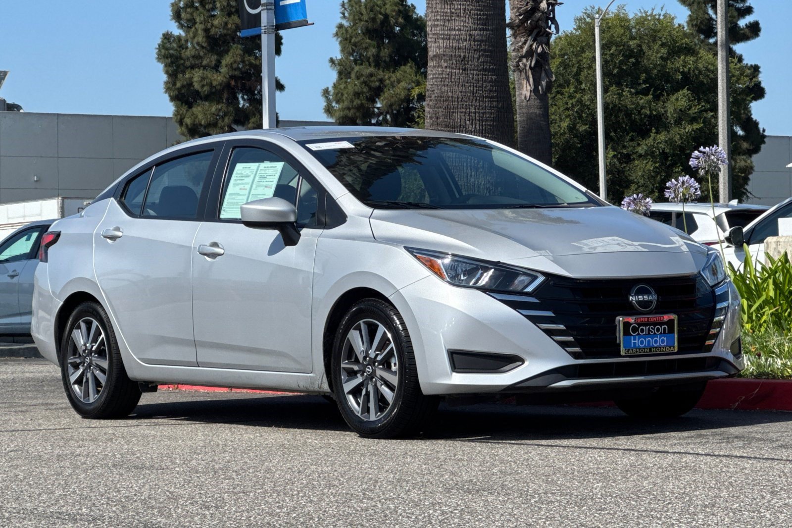 Used 2023 Nissan Versa SV FWD image 6