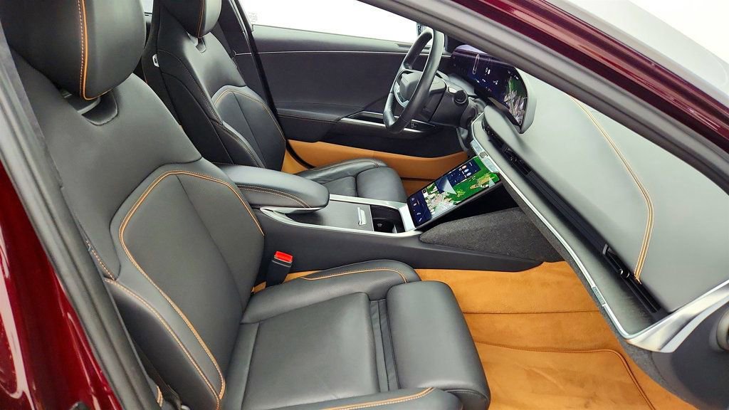Used 2023 Lucid Air Touring image 24