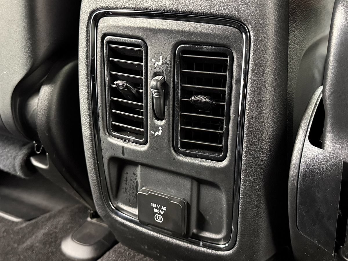 Used 2021 Jeep Grand Cherokee Laredo X AWD/4WD image 27