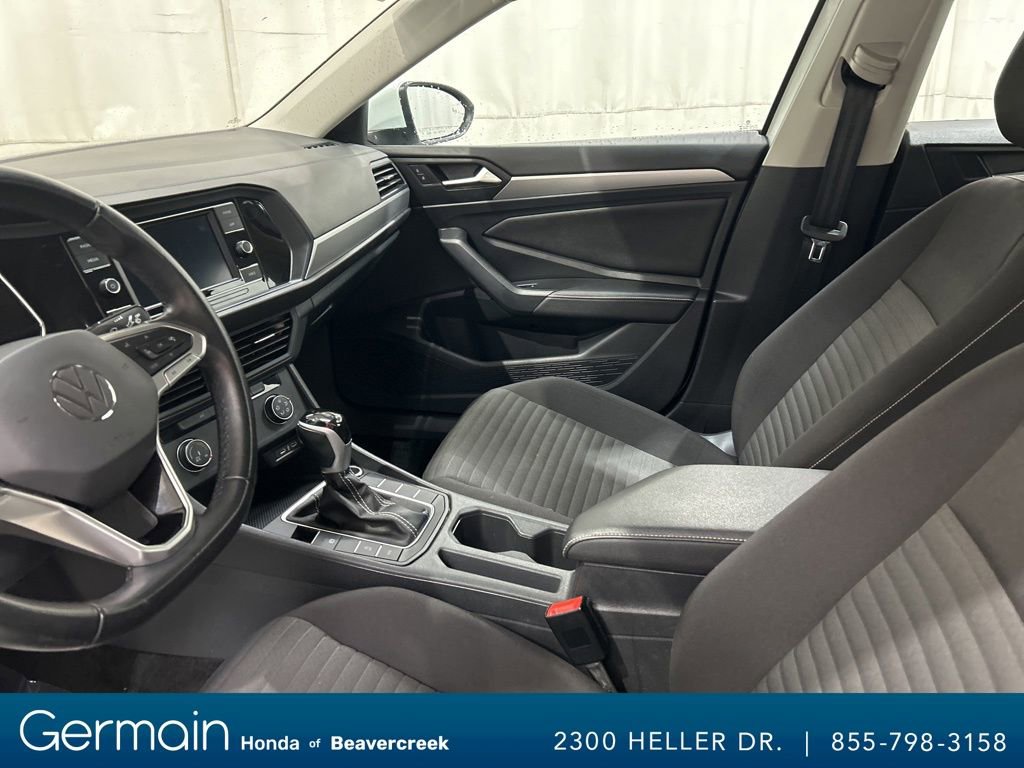 Used 2024 Volkswagen Jetta S image 28
