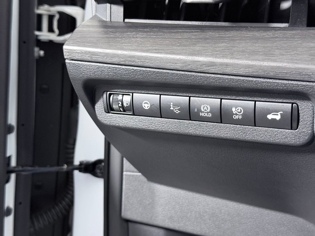 Certified 2024 Nissan Ariya FWD image 22