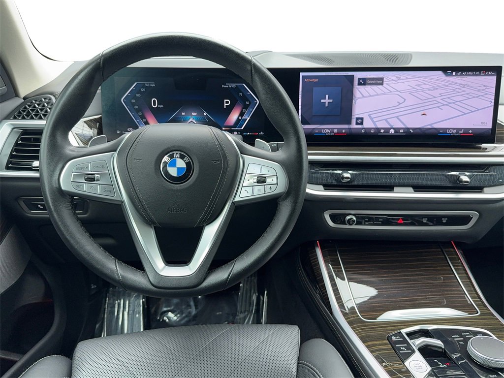Used 2024 BMW X7 xDrive40i image 18