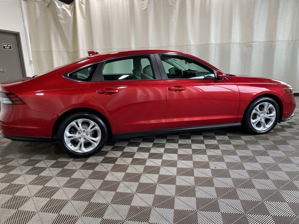 Certified 2023 Honda Accord LX image 9