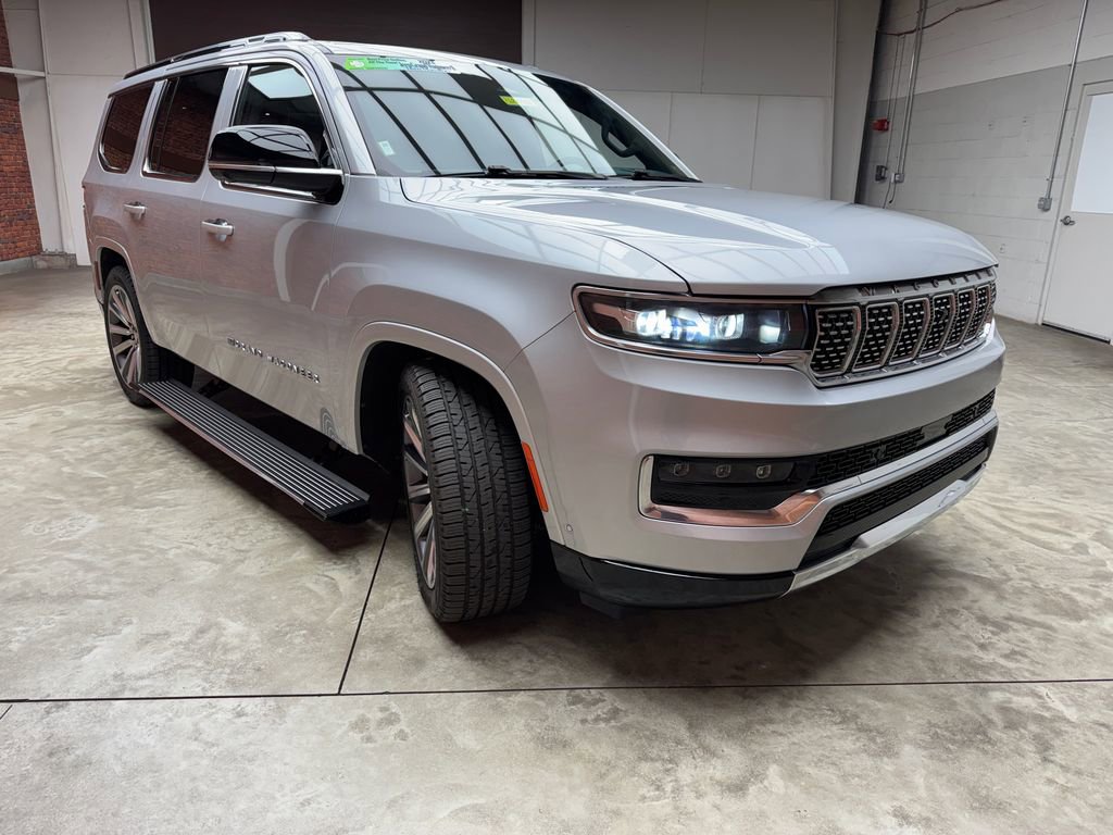 Used 2023 Jeep Grand Wagoneer Series II w/ Flexible Seating Group AWD/4WD image 7