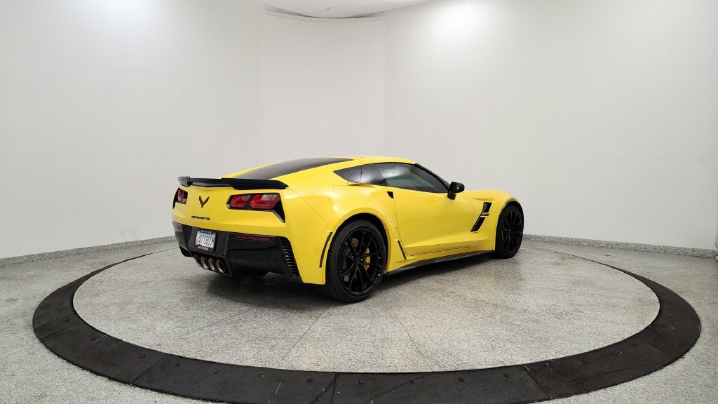 Used 2017 Chevrolet Corvette Grand Sport RWD image 11