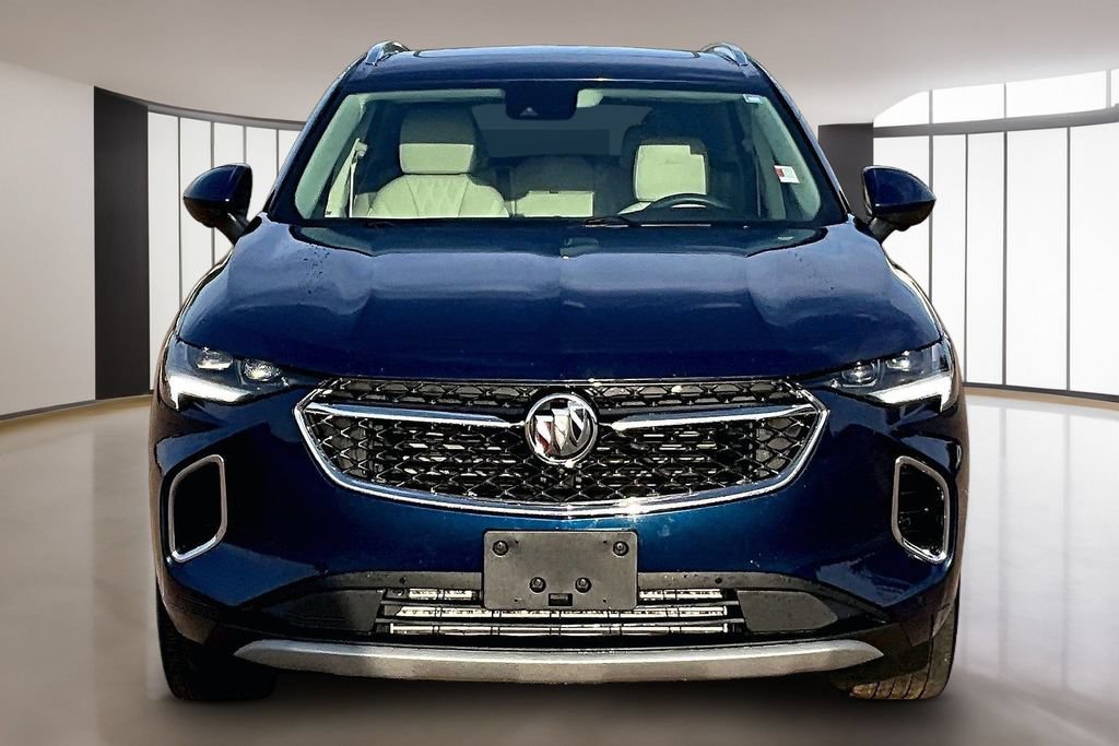 Used 2023 Buick Envision Avenir FWD image 3