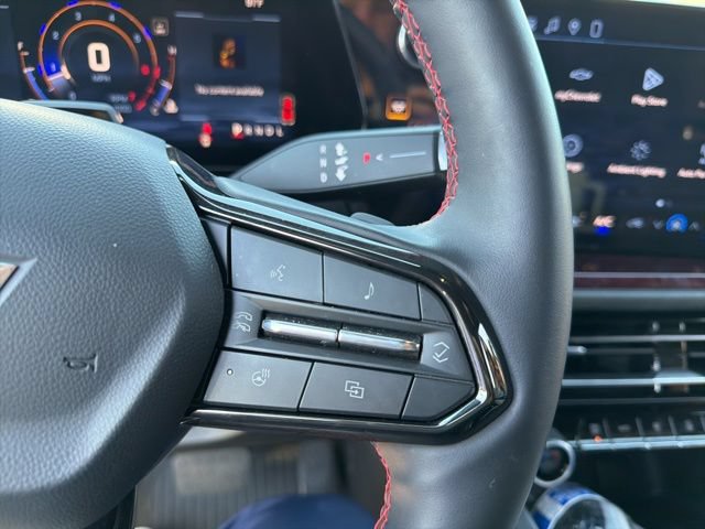 Used 2026 Chevrolet Traverse RS FWD image 10