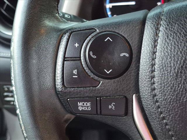 Used 2017 Toyota RAV4 XLE FWD image 11