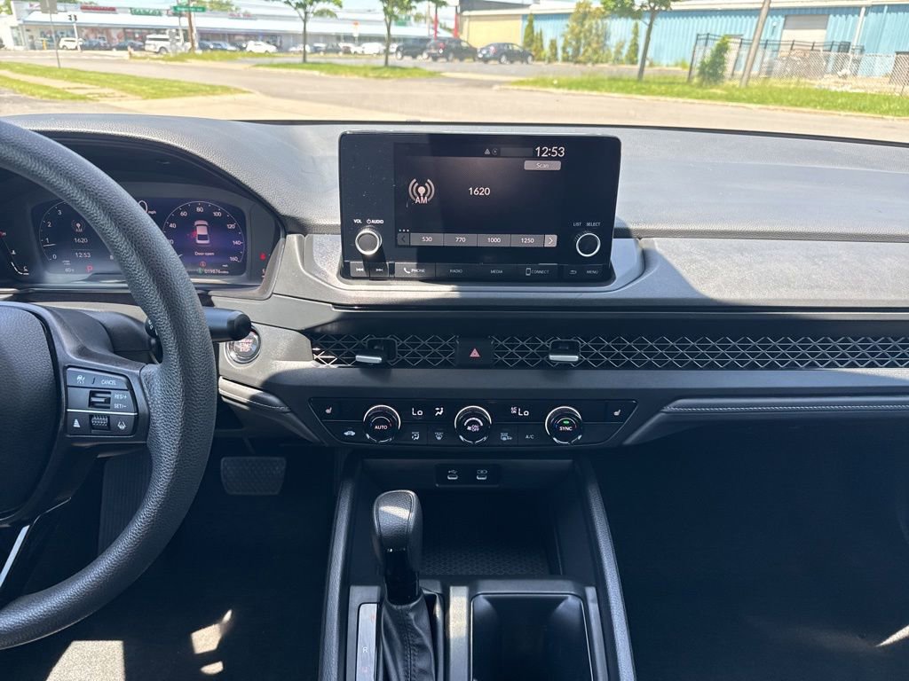 Certified 2023 Honda Accord EX image 23