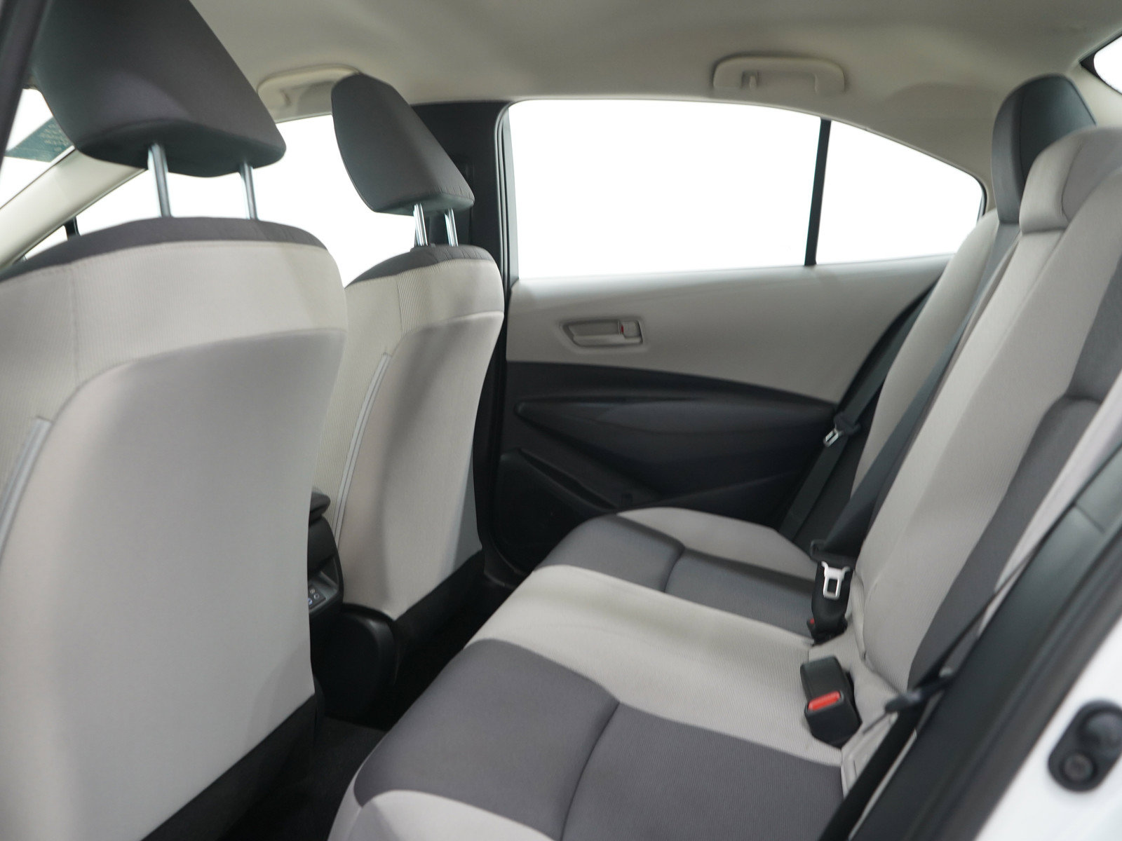 Used 2026 Toyota Corolla LE w/ LE Premium Package FWD image 17