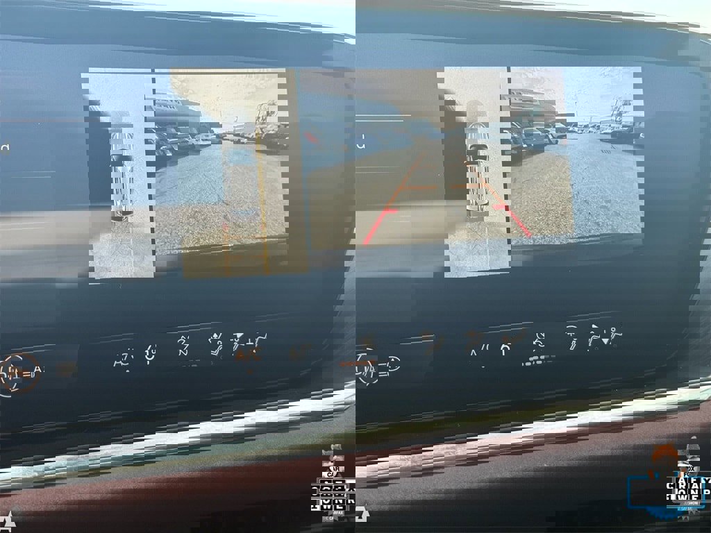 Used 2025 Buick Envision Sport Touring image 21