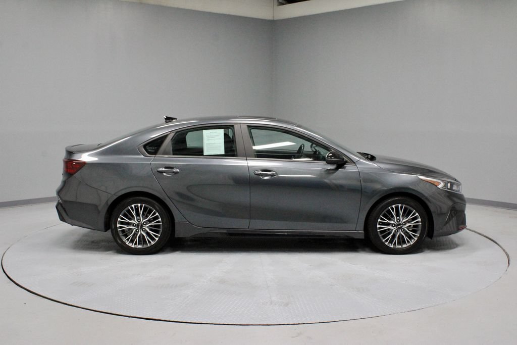 Used 2023 Kia Forte GT-Line w/ GT-Line Premium Package FWD image 12