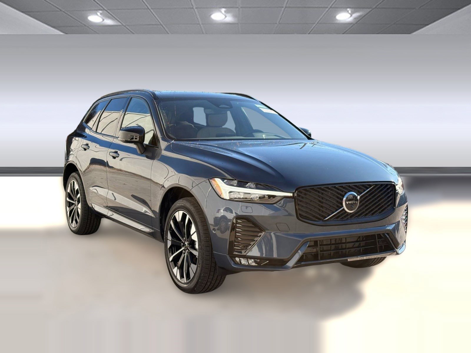 Used 2026 Volvo XC60 B5 Plus w/ Protection Package Premier AWD/4WD image 6