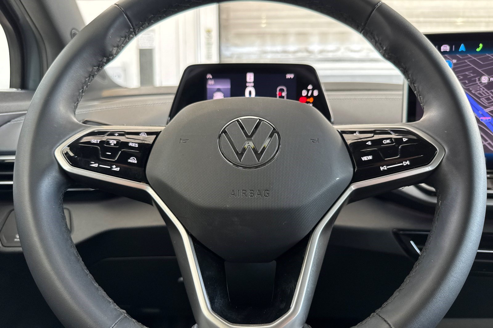 Used 2024 Volkswagen ID.4 Pro RWD image 30