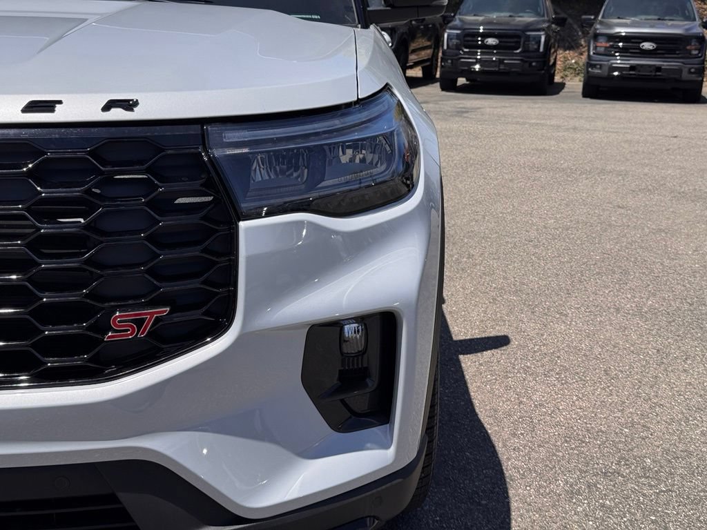 New 2026 Ford Explorer ST w/ Sun And Sound Package AWD/4WD image 8