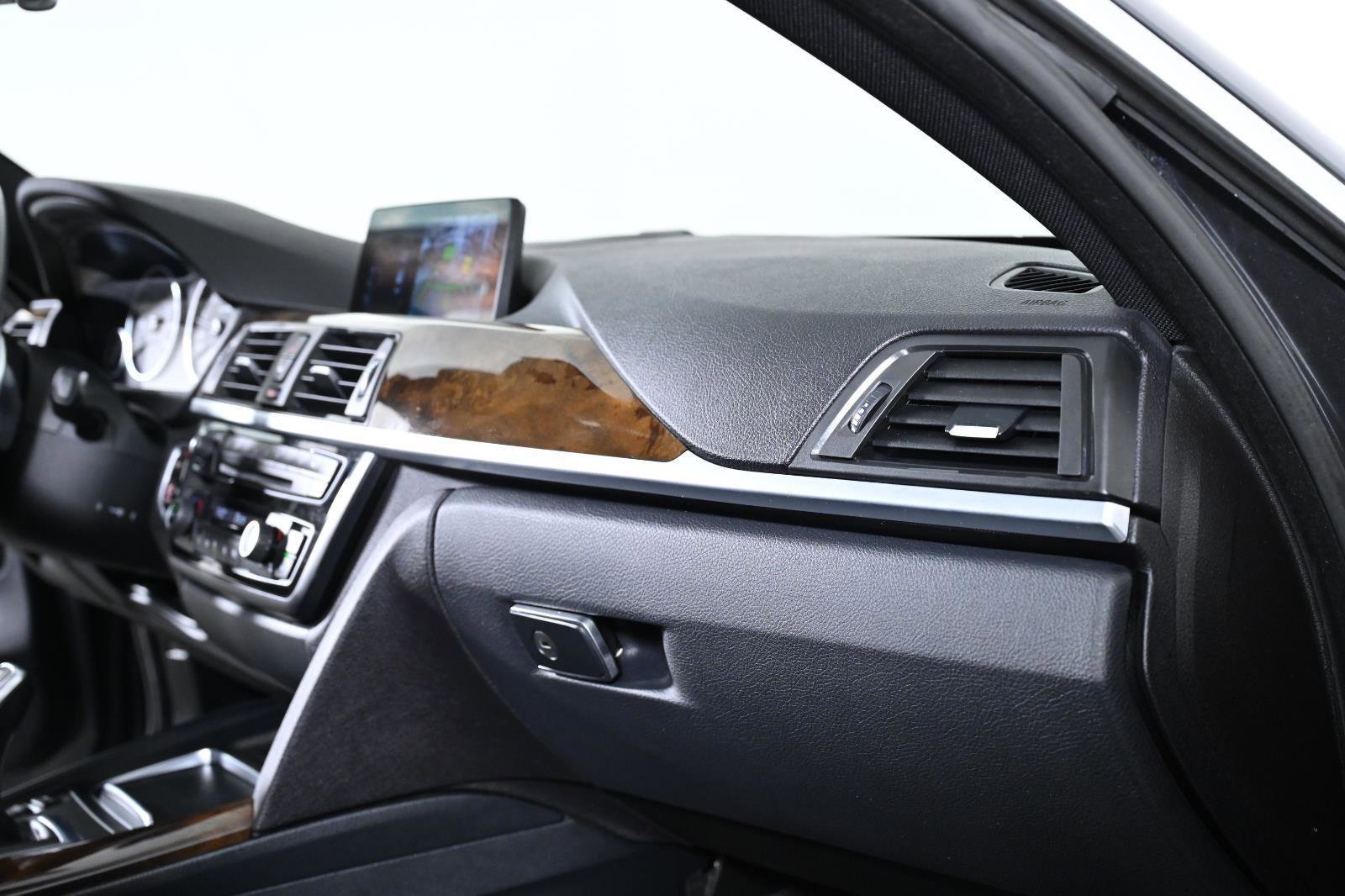 Used 2017 BMW 430i Gran Coupe xDrive image 23