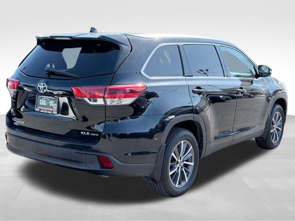 Used 2019 Toyota Highlander XLE AWD/4WD image 6