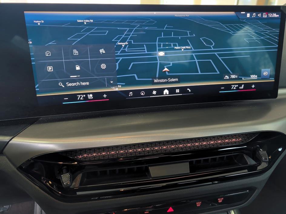 Used 2026 BMW 330i xDrive Sedan image 24