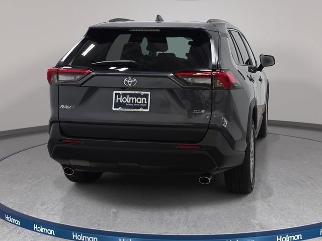 Used 2023 Toyota RAV4 XLE Premium FWD image 7