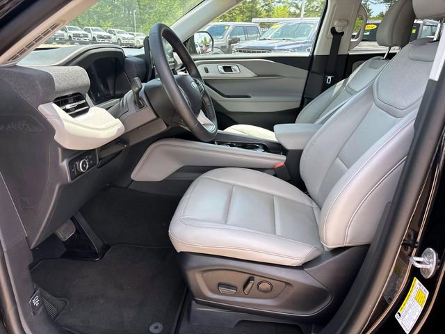 Used 2026 Ford Explorer Active w/ Active Comfort Package AWD/4WD image 9