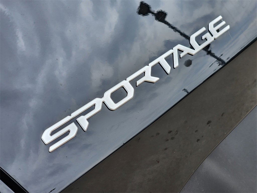 New 2026 Kia Sportage EX image 8