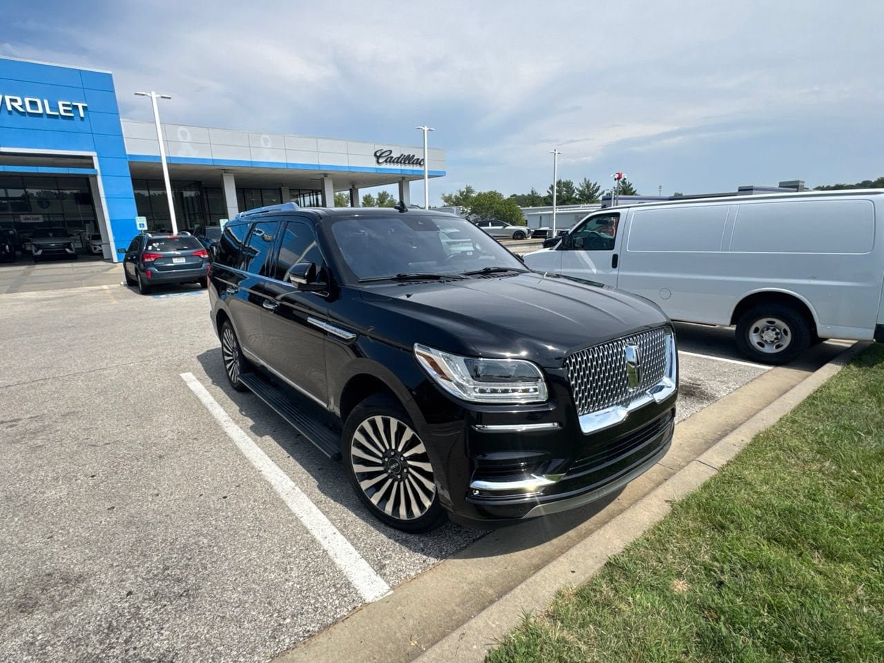 Used 2019 Lincoln Navigator Reserve AWD/4WD image 5
