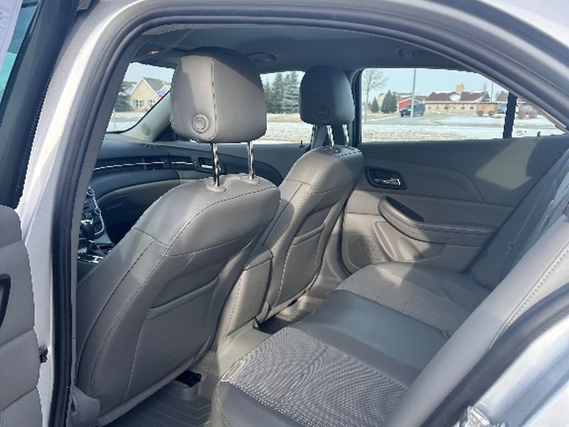 Used 2015 Chevrolet Malibu LT w/ Power Convenience Package image 10