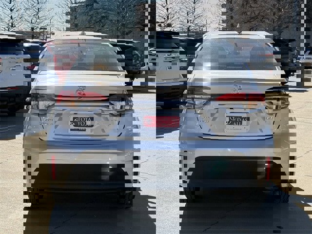 Used 2024 Toyota Corolla LE image 5